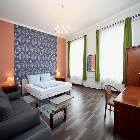 Cherry Apartman Эгер Экстерьер фото